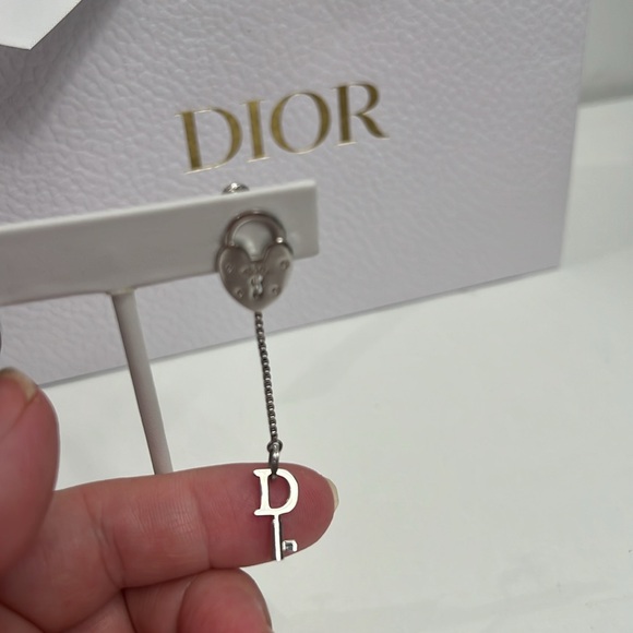 DIOR SILVER Lock & Key Dangling Earrings 2.5” - Picture 5 of 5